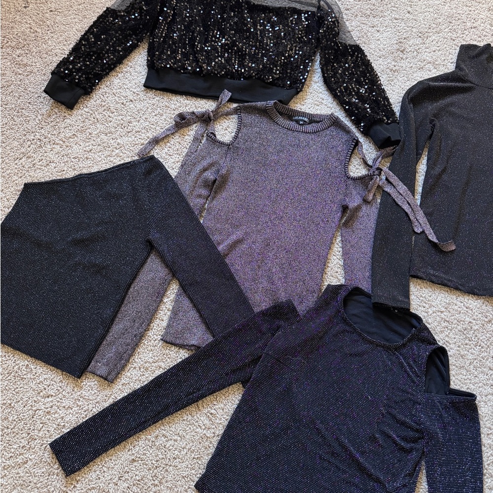 Bundle of Women’s Clothes Blouses S-M - Picture 2 of 4